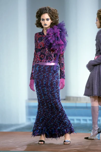 Look 19